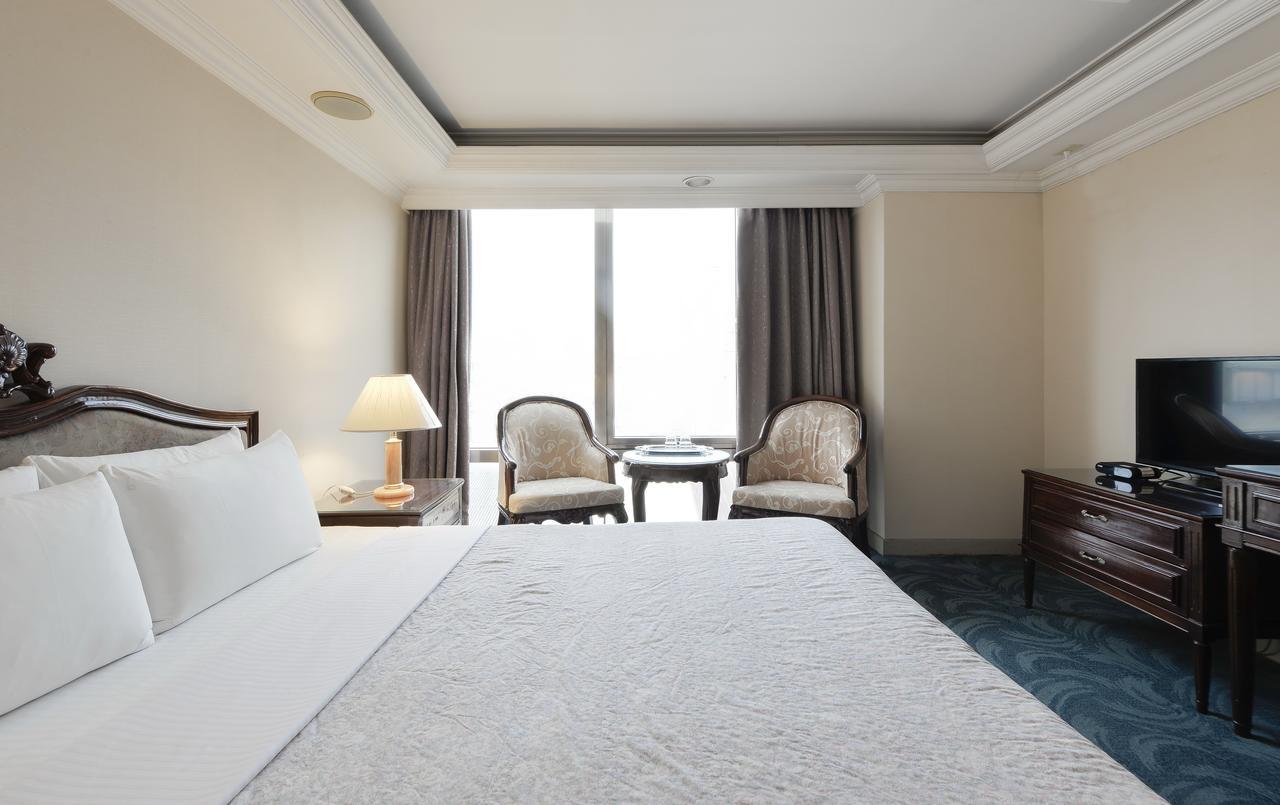 Forbes Hotel Taichung Extérieur photo